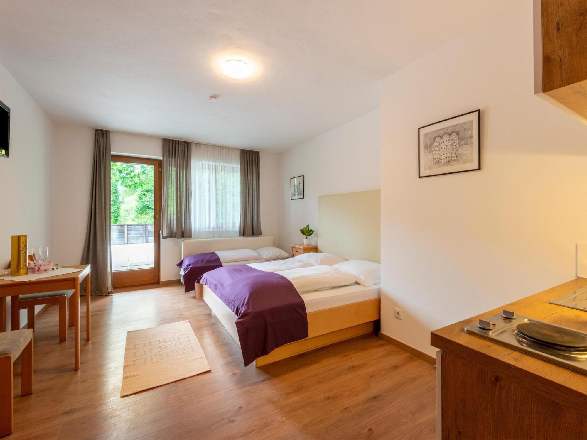 Property In Kirchbichl Bagian luar foto