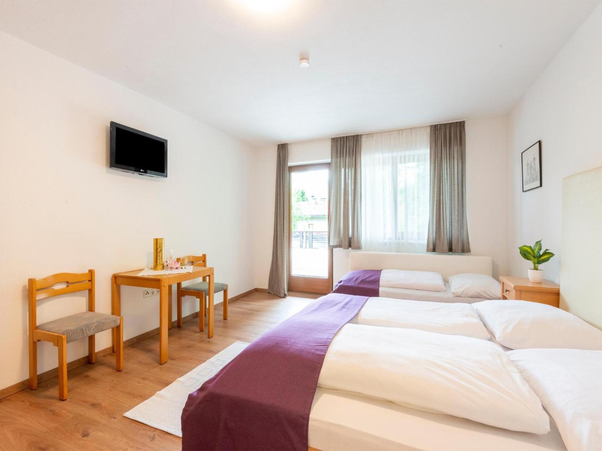 Property In Kirchbichl Bagian luar foto